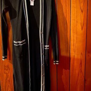 White House Black Market long black ribbed white metallic trim duster. Sz. M
